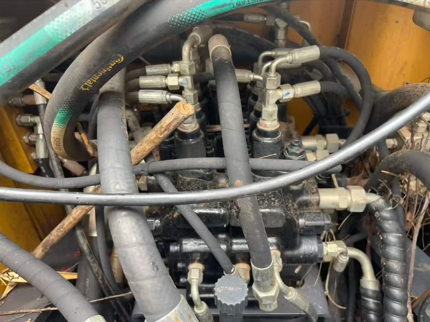 Used XCMG XE135B Excavator 2020 Model / 6