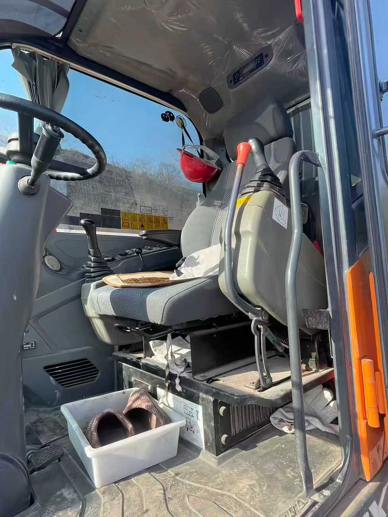 Used Doosan DH60 Excavator 2021 Model / 3