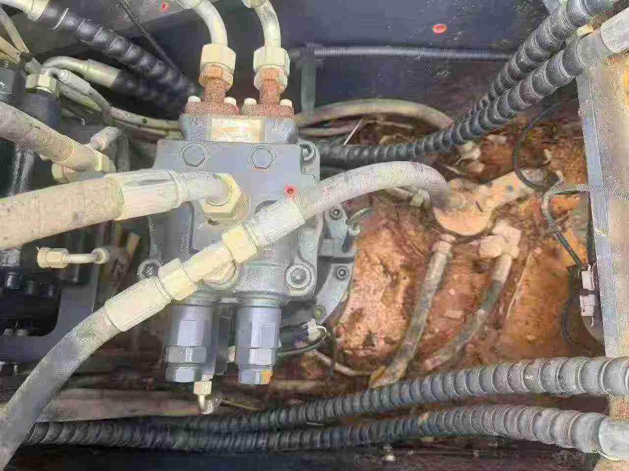 Used XCMG XE135B Excavator 2021 Model / 5