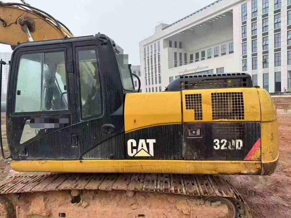 Used Caterpillar 320D Excavator 2012 Model / 2