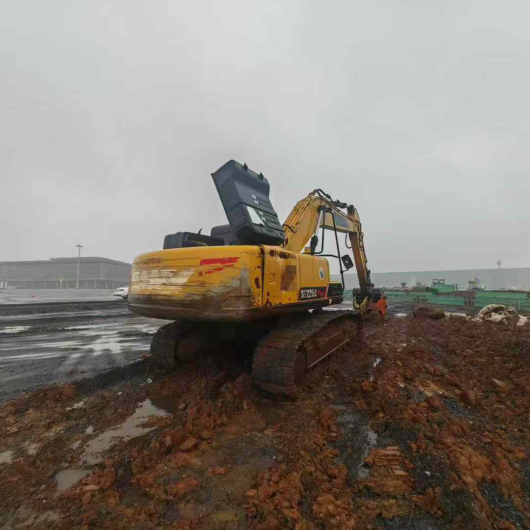 Used Sany SY200C Excavator 2021 Model / 2