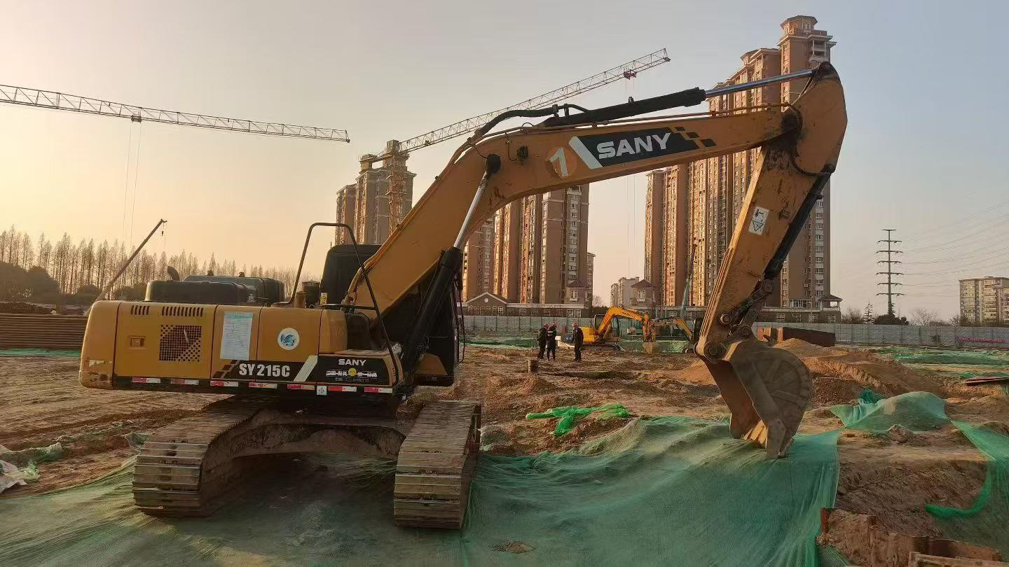 Used Sany SY215C Excavator 2017 Model / 2