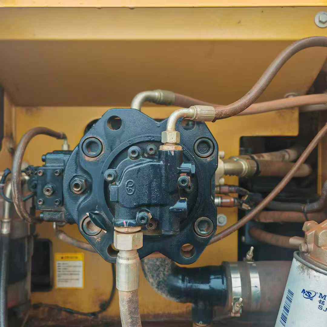 Used Sany SY200C Excavator 2021 Model / 4