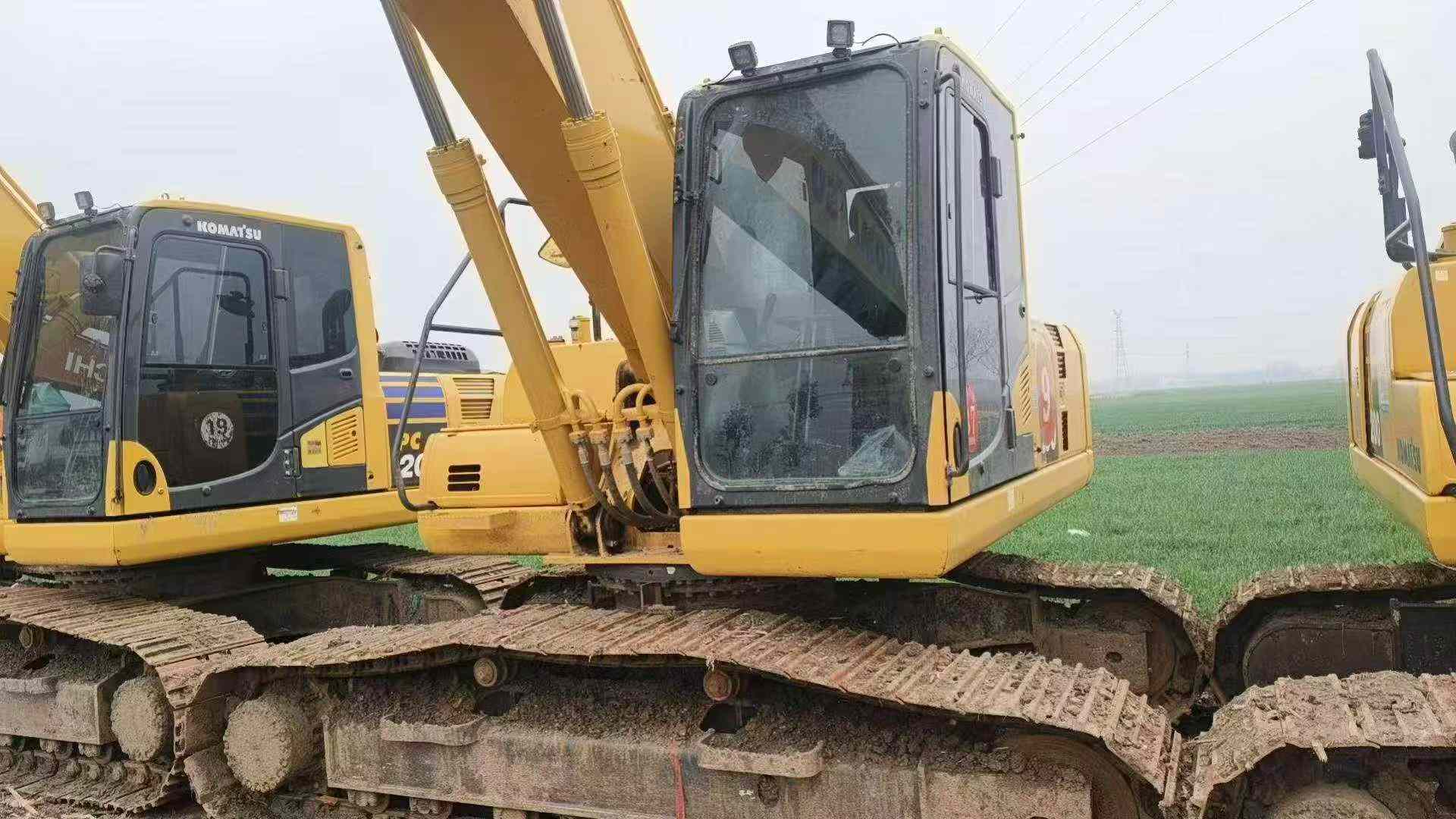 Used Komatsu PC200 Excavator 2022 Model / 5