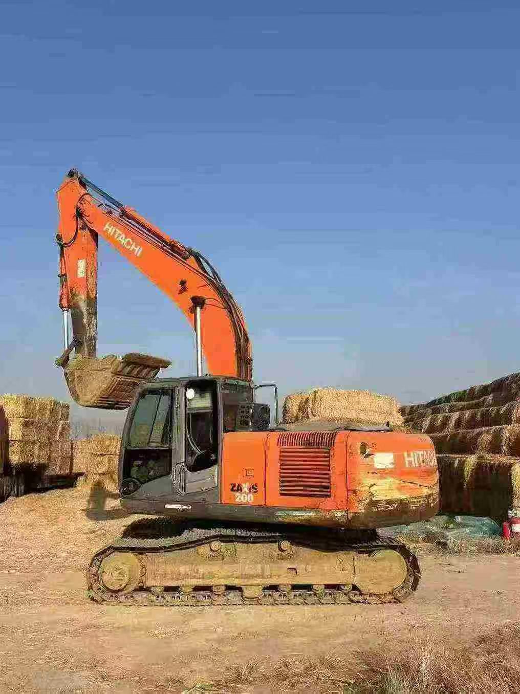 Used Hitachi EX200-3 Excavator 2016 Model / 2