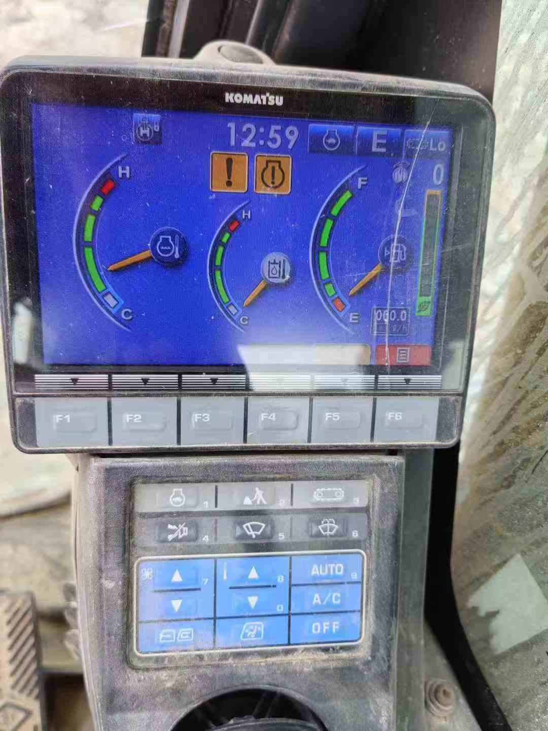 Used Komatsu PC200-8M0 Excavator 2013 Model / 5