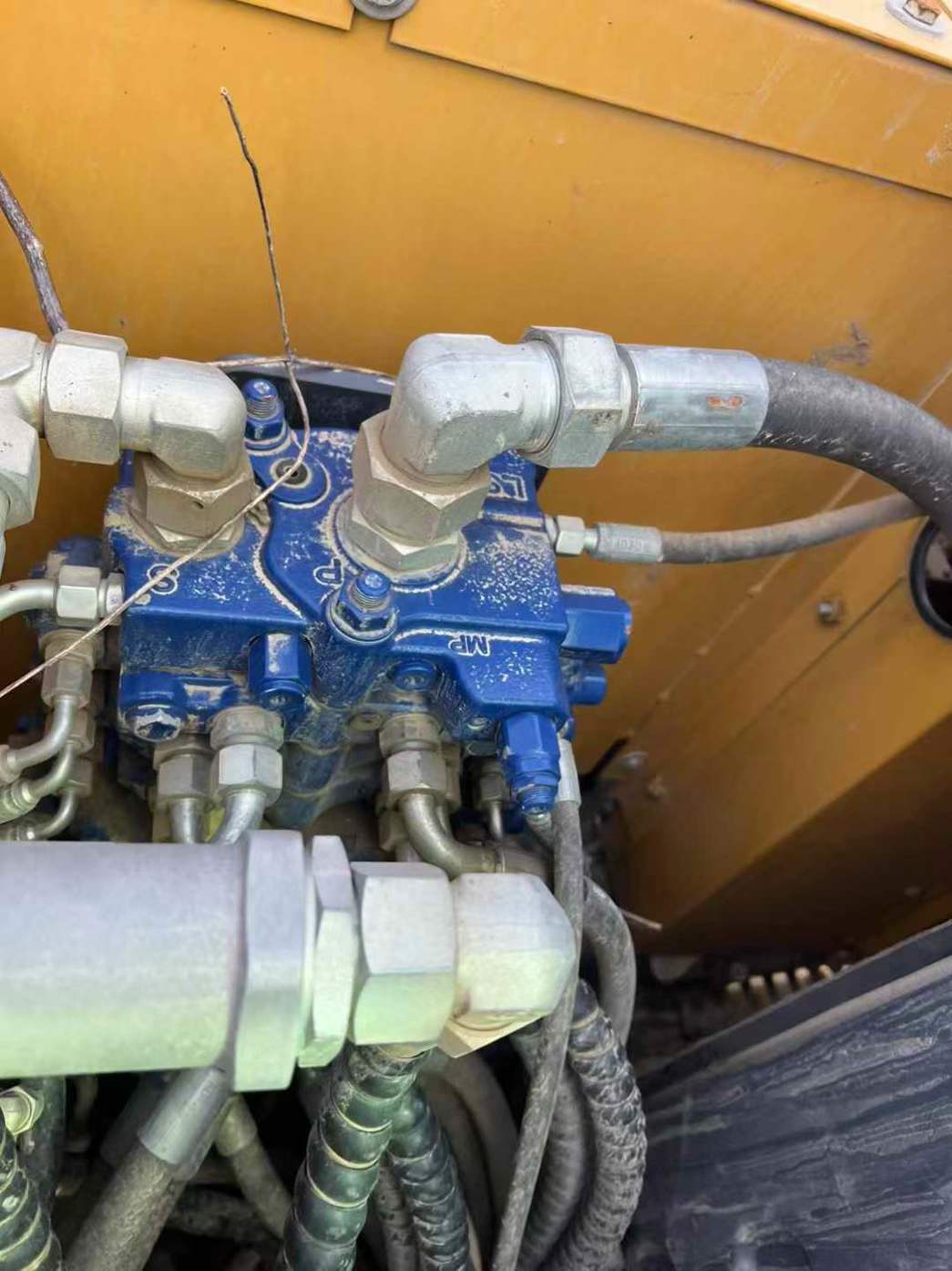 Used XCMG XE75C Excavator 2022 Model / 8