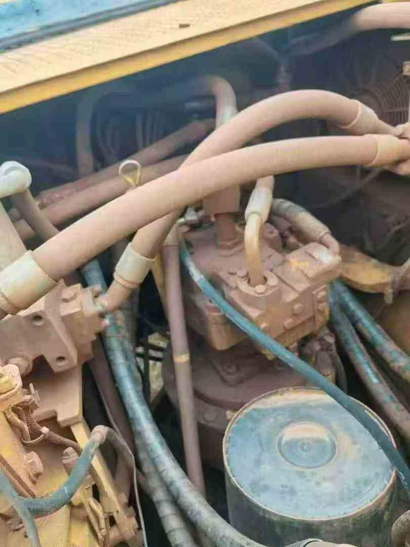 Used Caterpillar 325B Excavator 2016 Model / 5