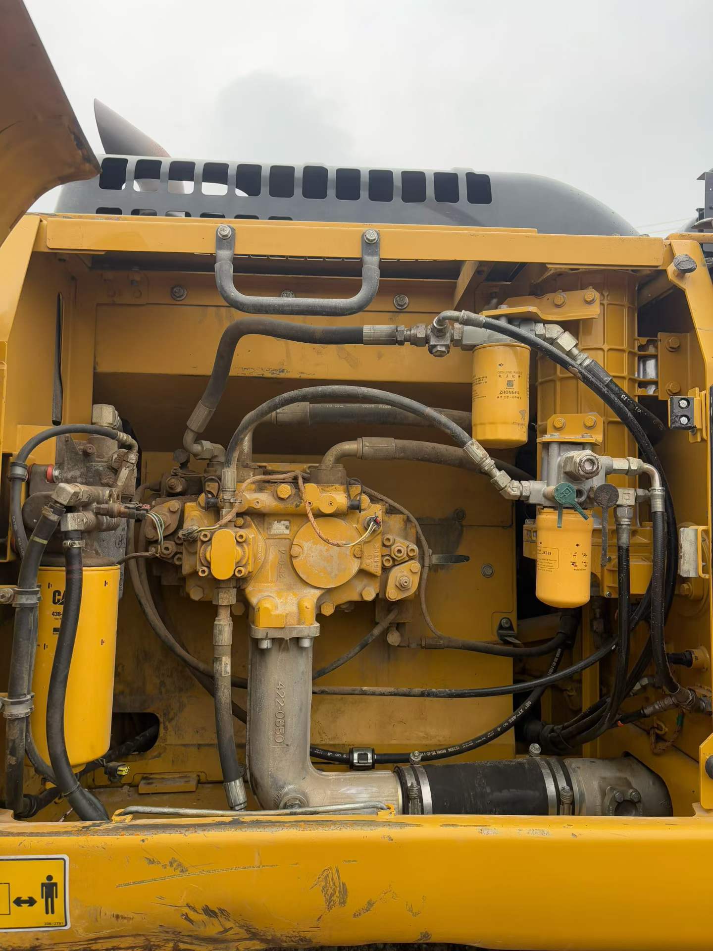 Used Caterpillar 330B Excavator 2017 Model / 6