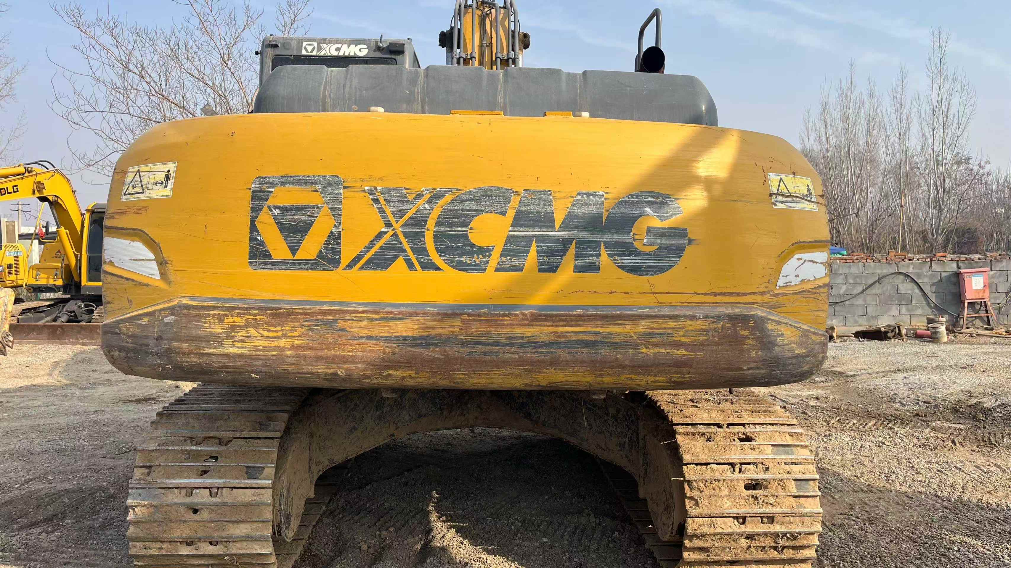 Used XCMG XE215D Excavator 2019 Model / 3