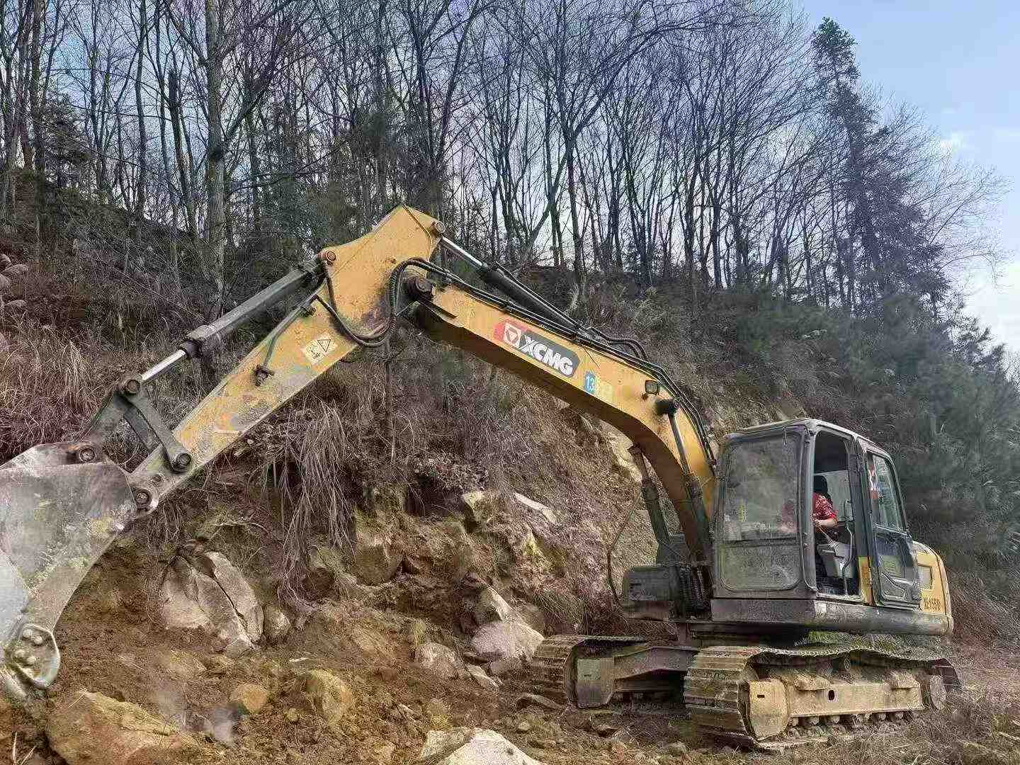 Used XCMG XE135B Excavator 2020 Model / 6