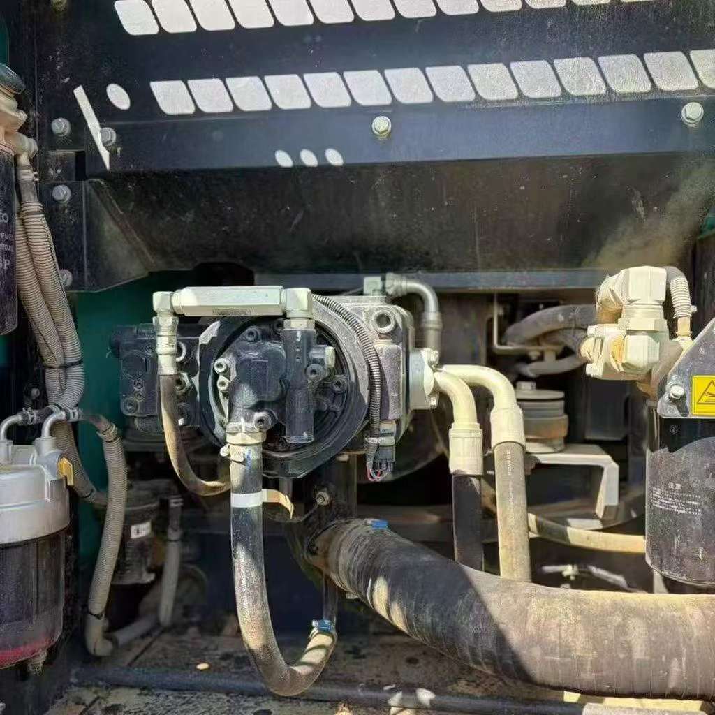 Used Kobelco SK200 Excavator 2021 Model / 8