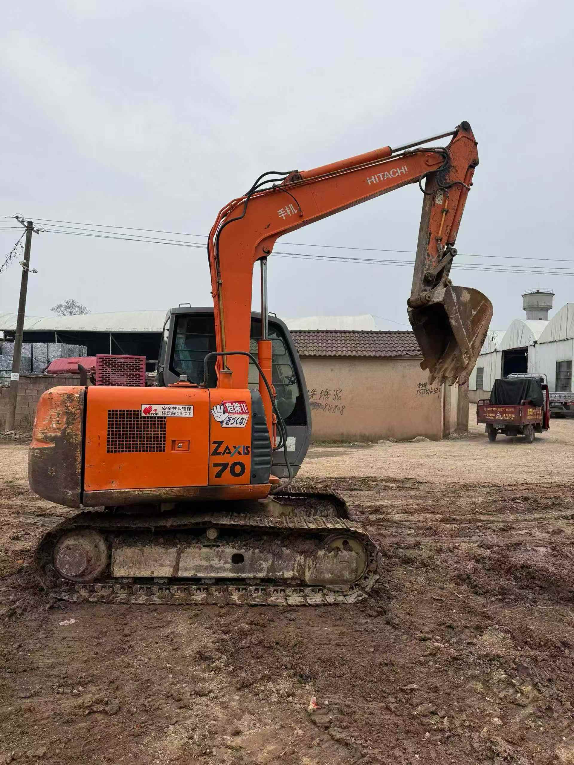 Used Hitachi EX70 Excavator 2012 Model / 4