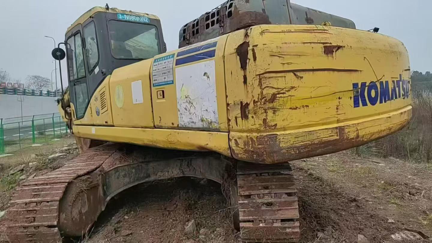 Used Komatsu PC300 Excavator 2011 Model / 2