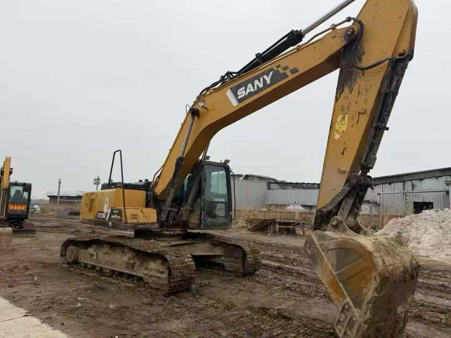 Used Sany SY215C Excavator 2018 Model / 8