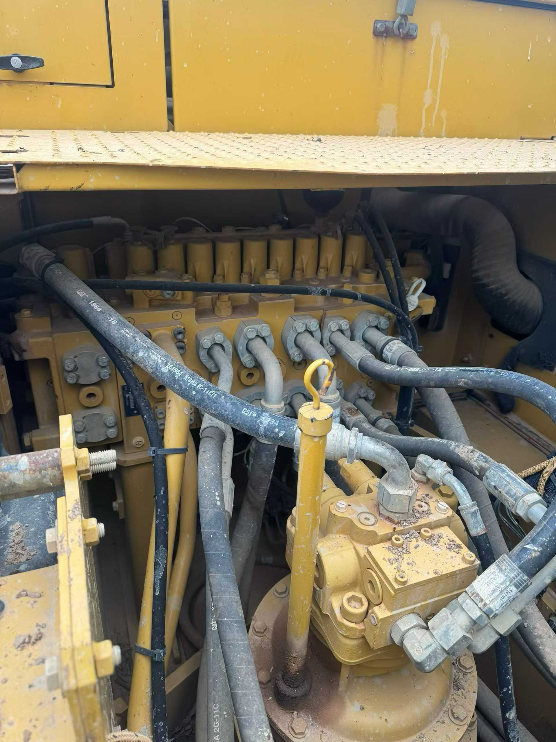 Used Caterpillar 320GC Excavator 2020 Model / 3