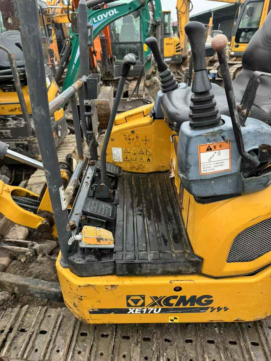 Used XCMG XE17U Excavator 2021 Model / 4