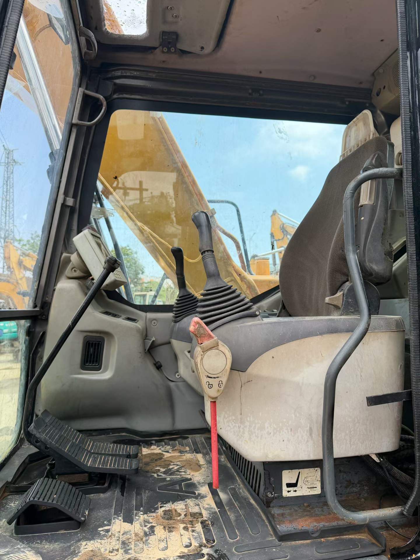Used Sany SY135 Excavator 2016 Model / 3
