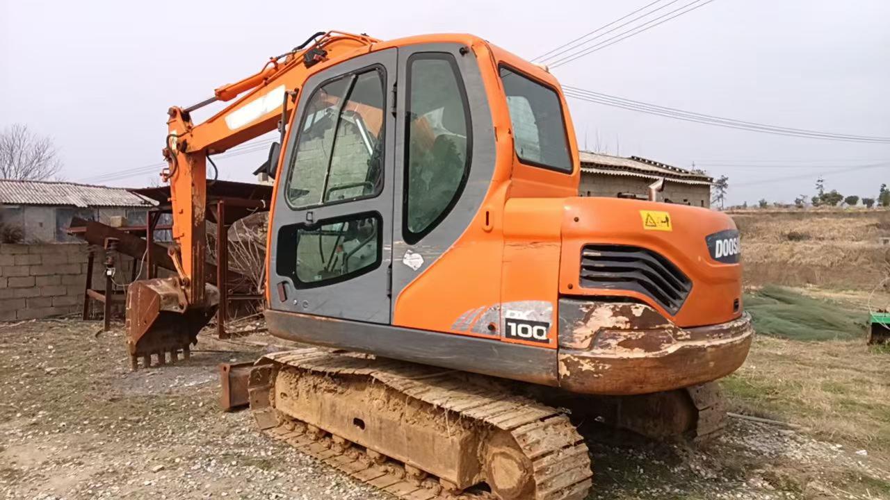 Used Doosan DH80 Excavator 2013 Model / 2