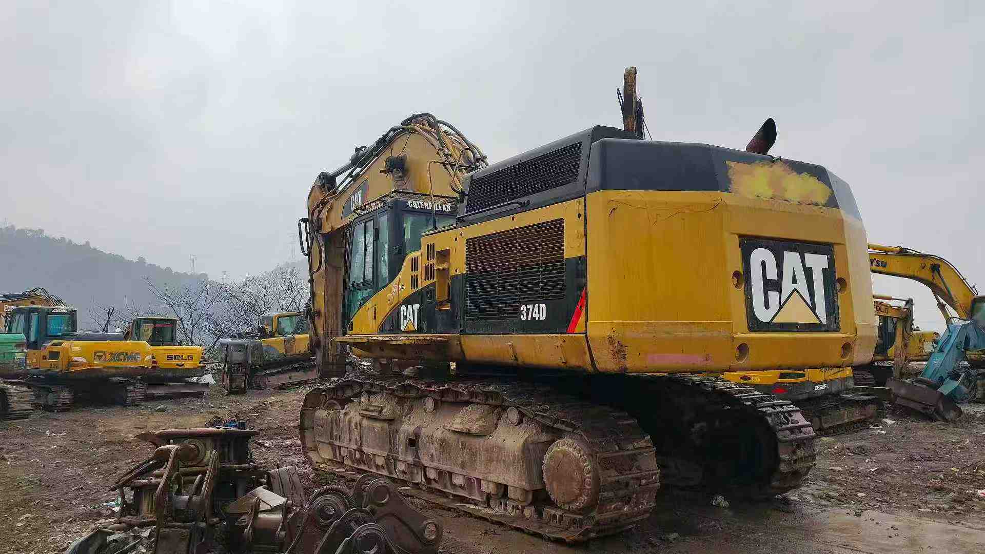 Used Caterpillar 365C Excavator 2016 Model / 3