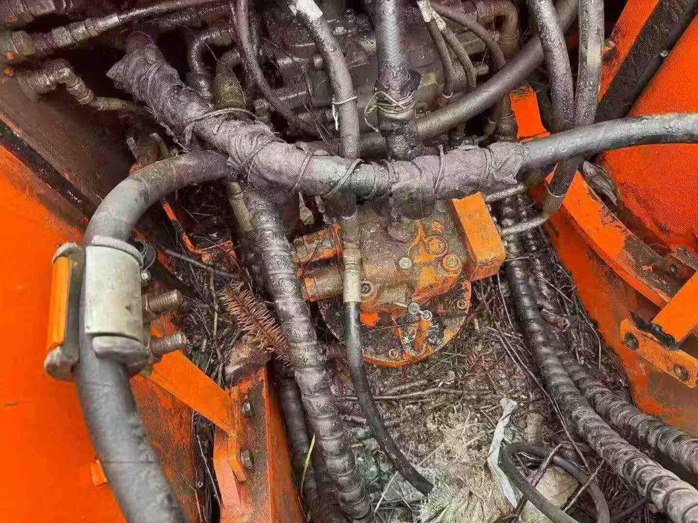 Used Doosan DH150 Excavator 2015 Model / 6