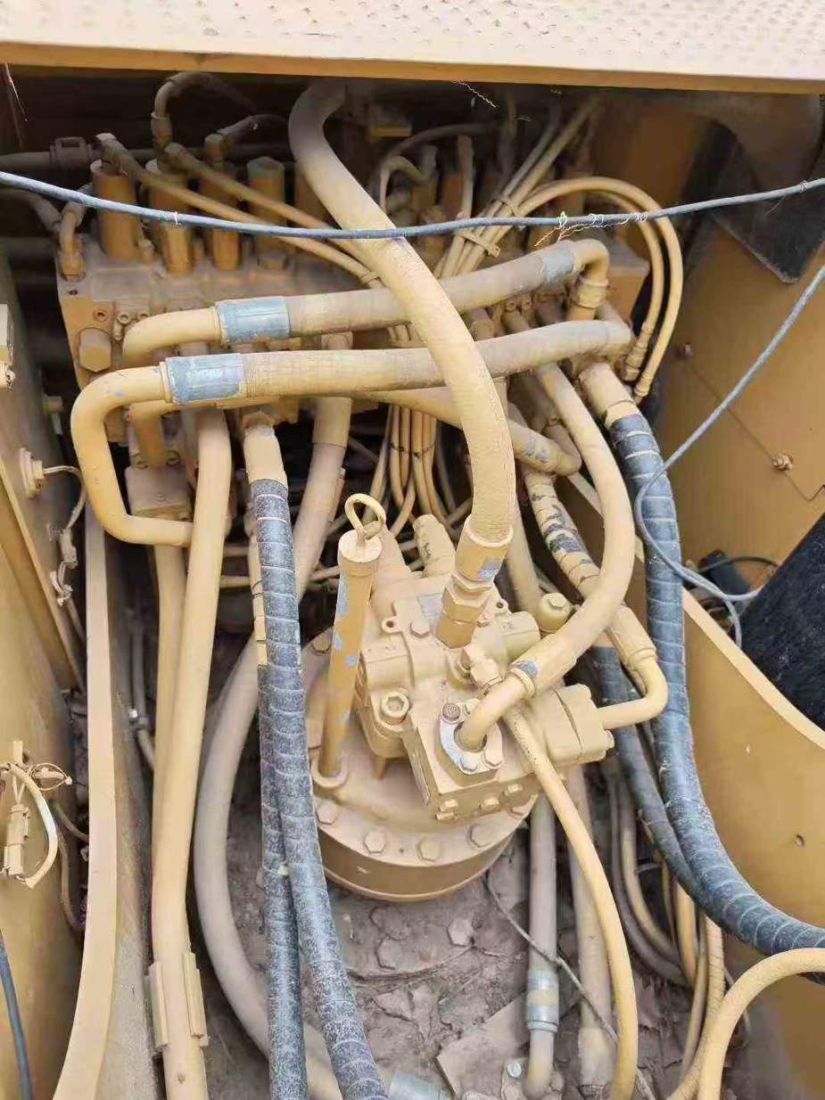 Used Caterpillar 320A Excavator 2013 Model / 3