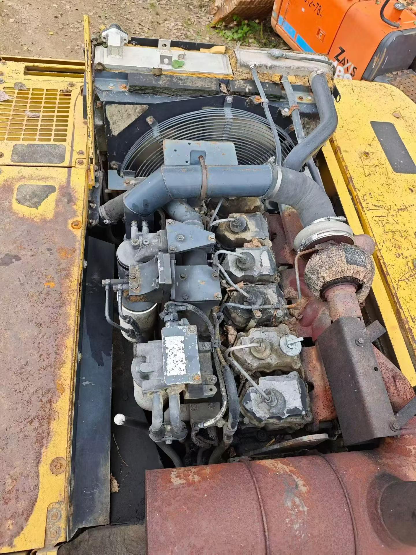 Used Komatsu PC450-7 Excavator 2016 Model / 9