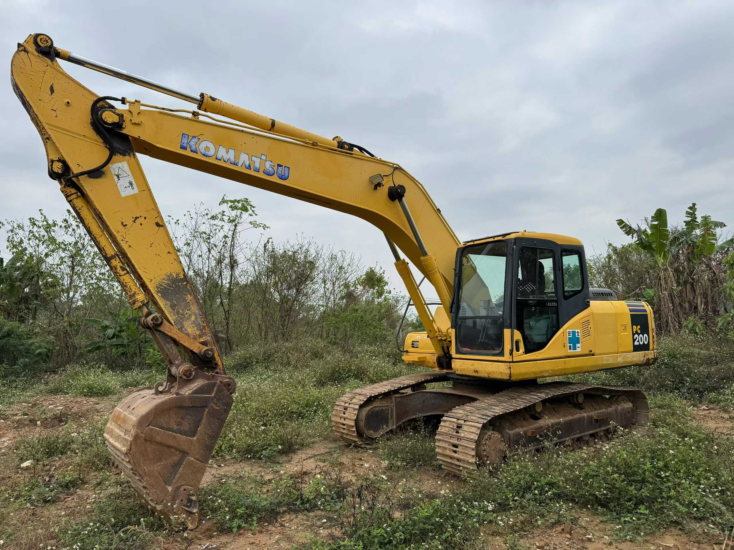 Used Komatsu PC200-7 Excavator 2016 Model / 2