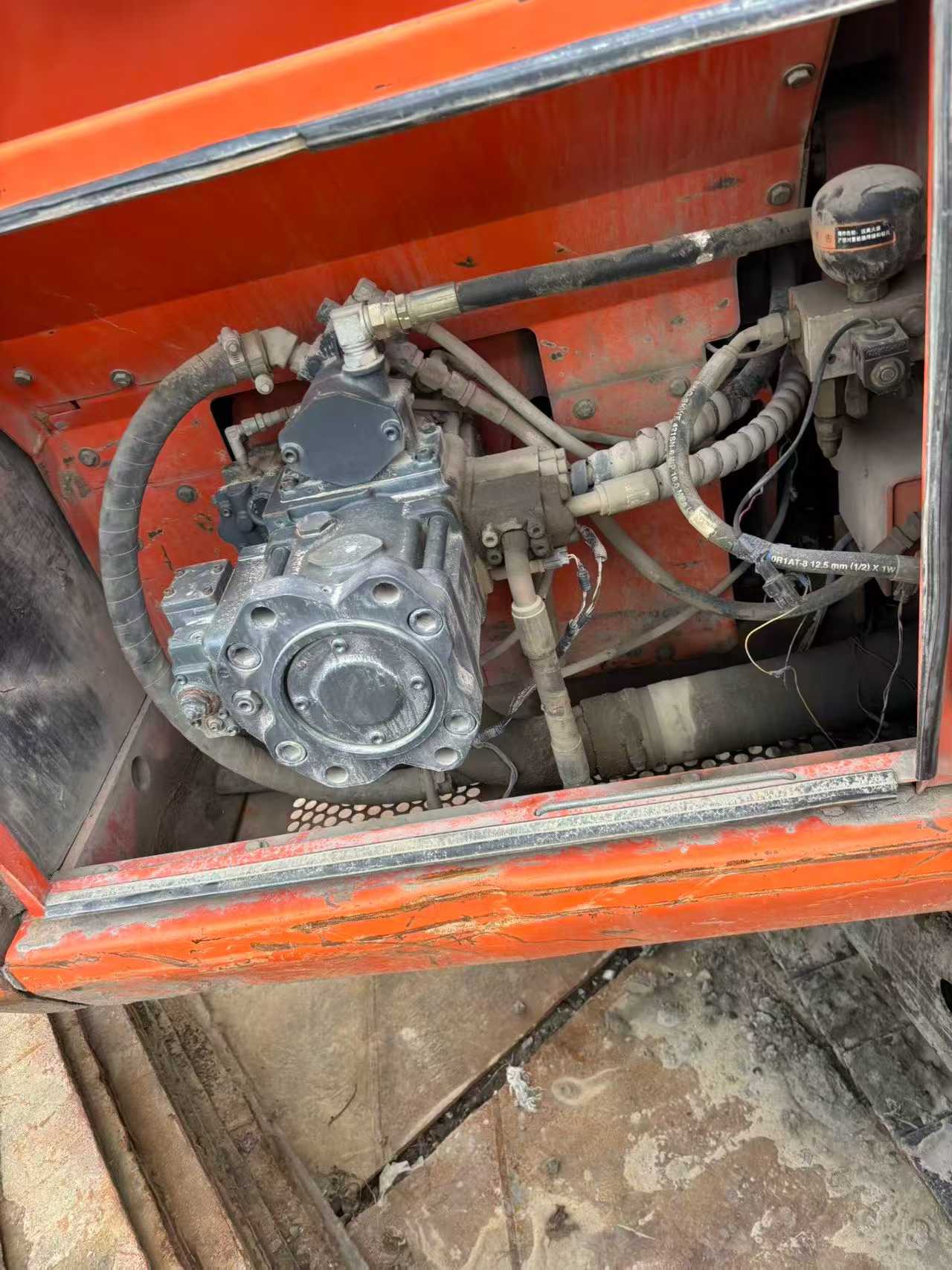 Used Doosan S225 Excavator 2016 Model / 2