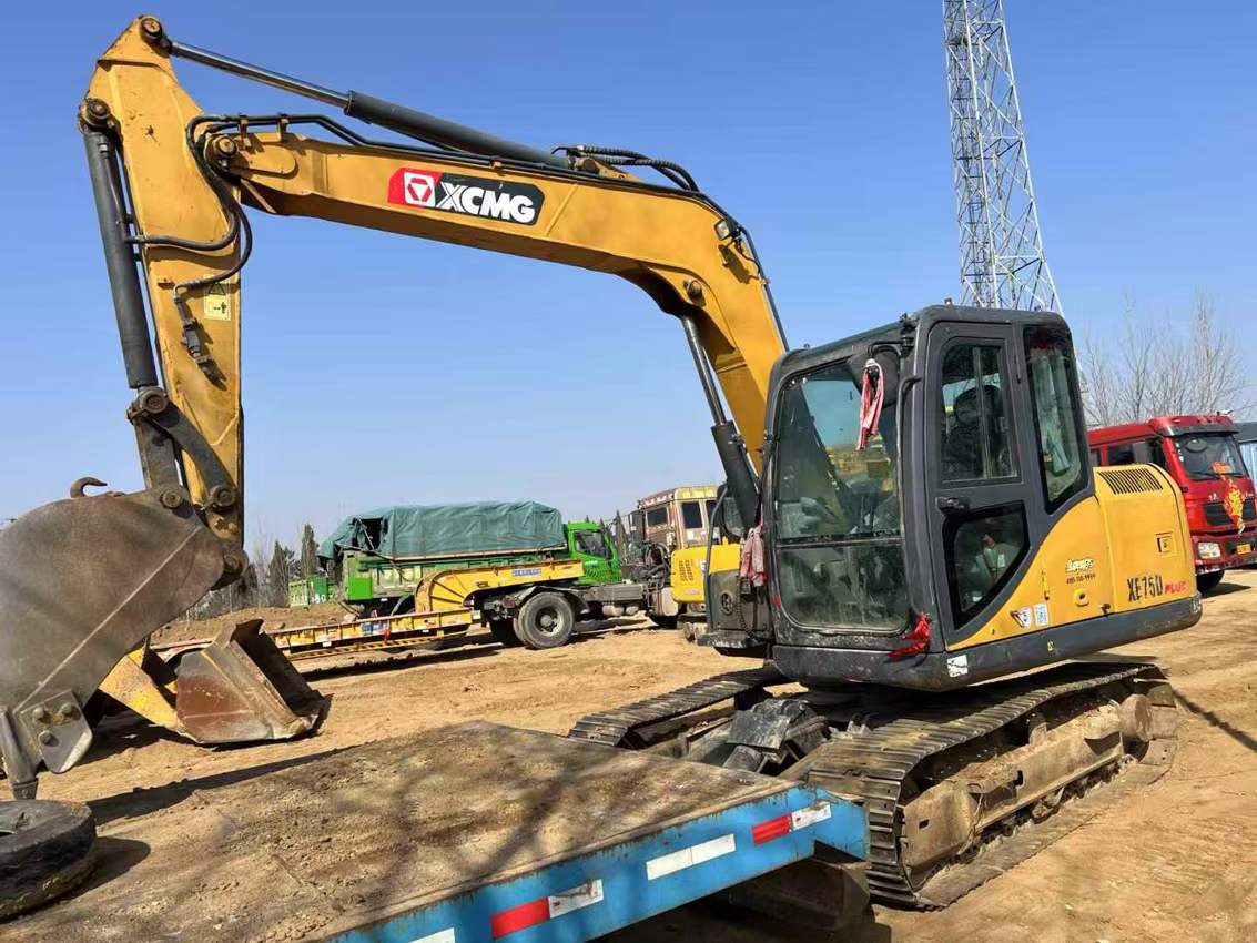 Used XCMG XE75C Excavator 2022 Model / 2