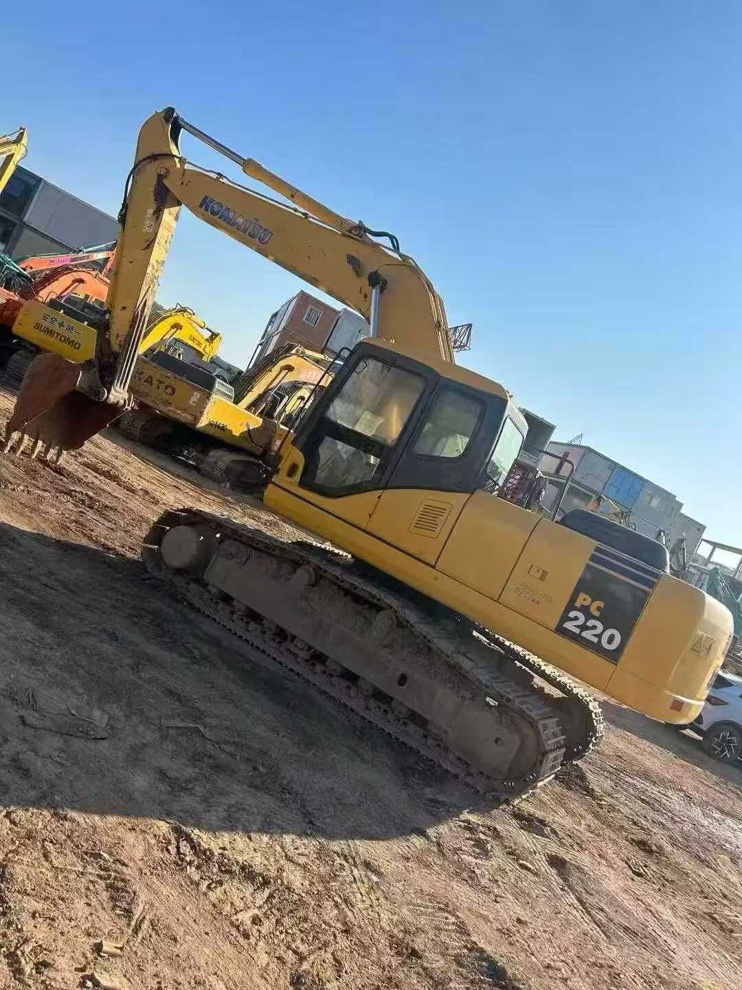 Used Komatsu PC220-7 Excavator 2016 Model / 5