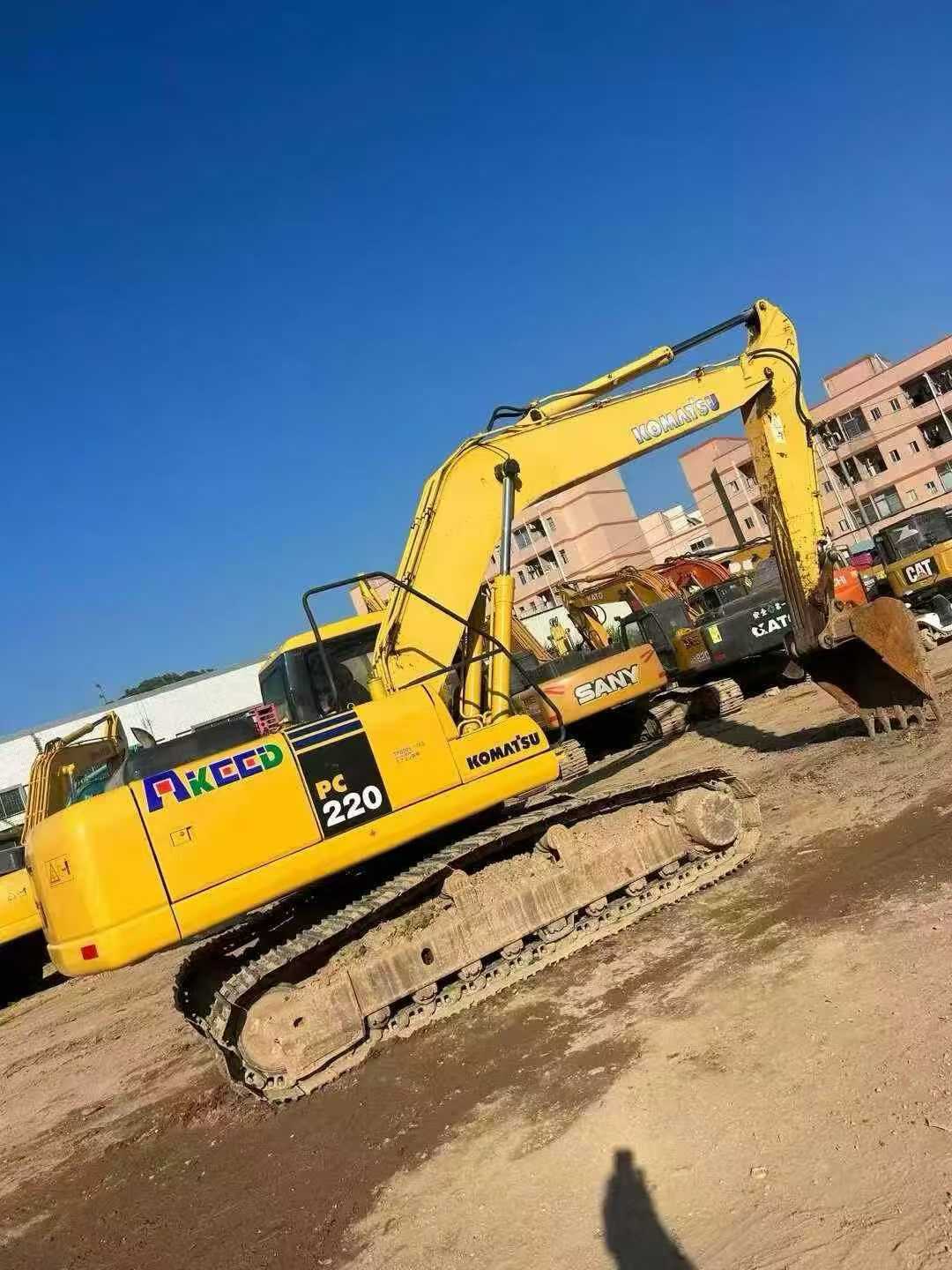 Used Komatsu PC220-7 Excavator 2016 Model / 6