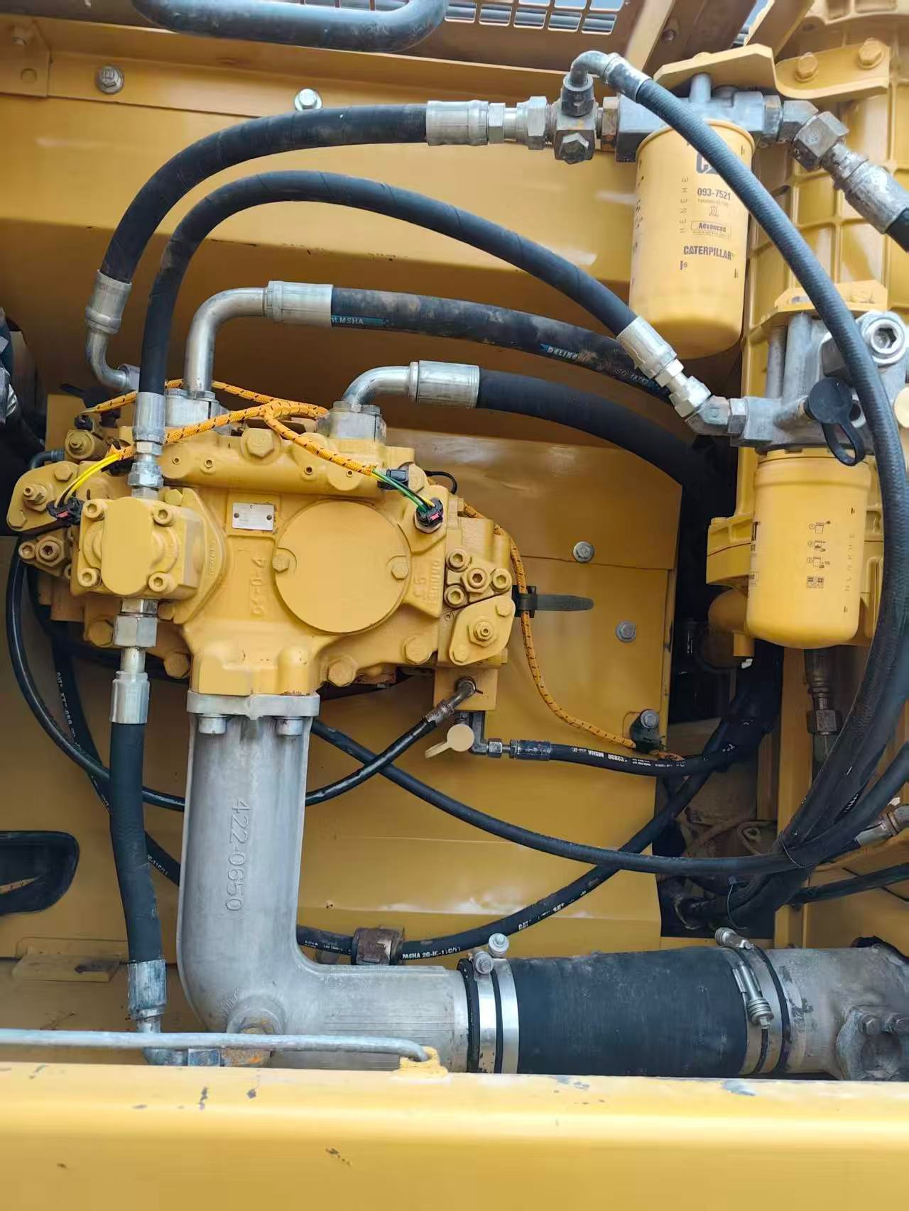 Used Caterpillar 330B Excavator 2018 Model / 3