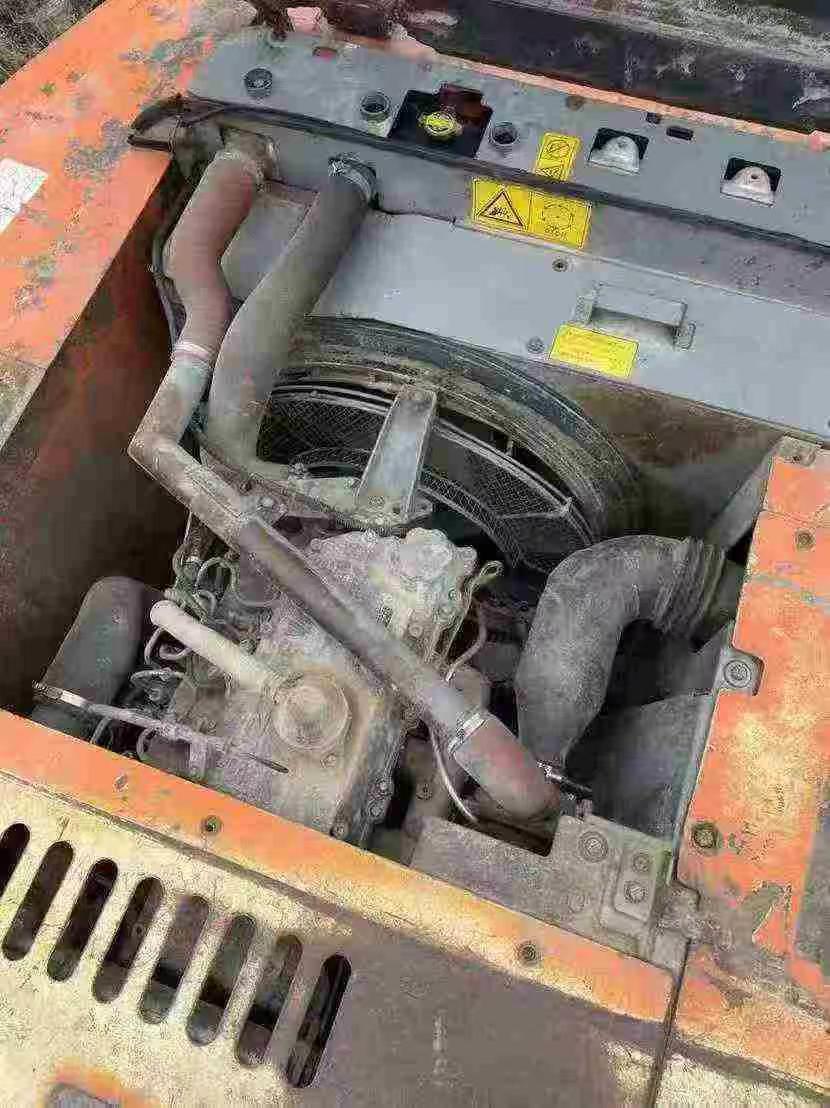 Used Hitachi EX200-3 Excavator 2016 Model / 8