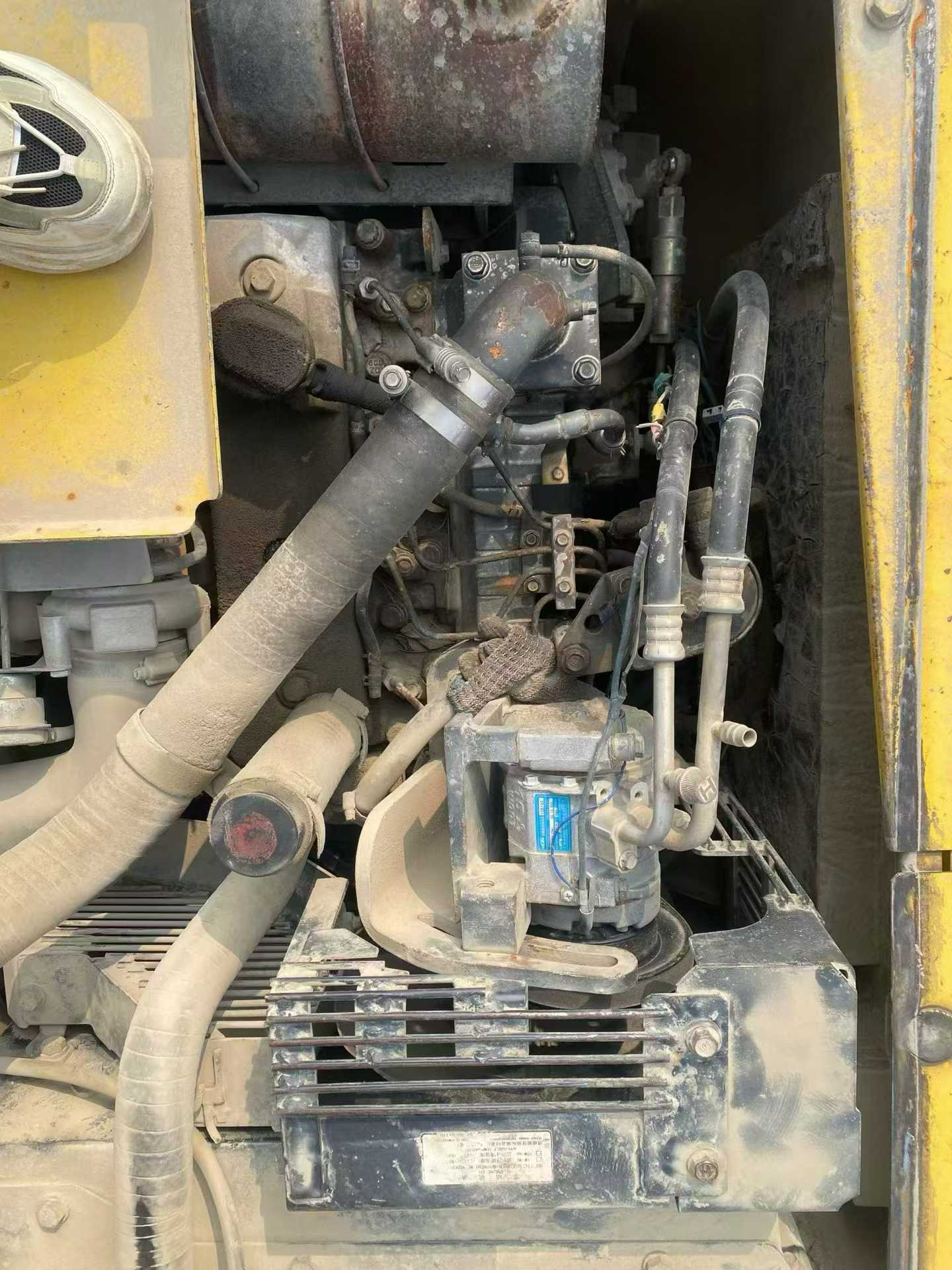 Used Komatsu PC130-7 Excavator 2016 Model / 3