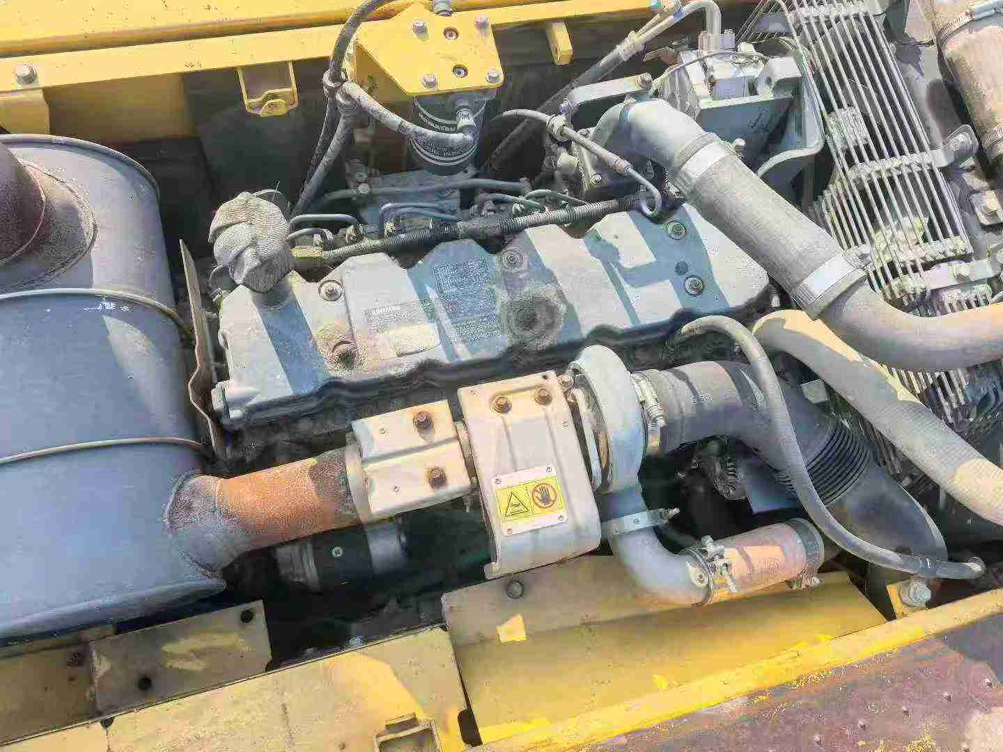 Used Komatsu PC200-8 Excavator 2012 Model / 8