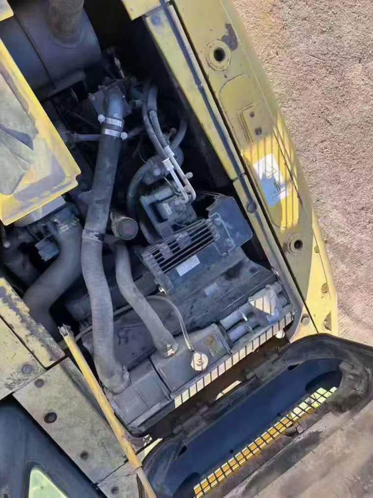 Used Komatsu PC110-7 Excavator 2016 Model / 9