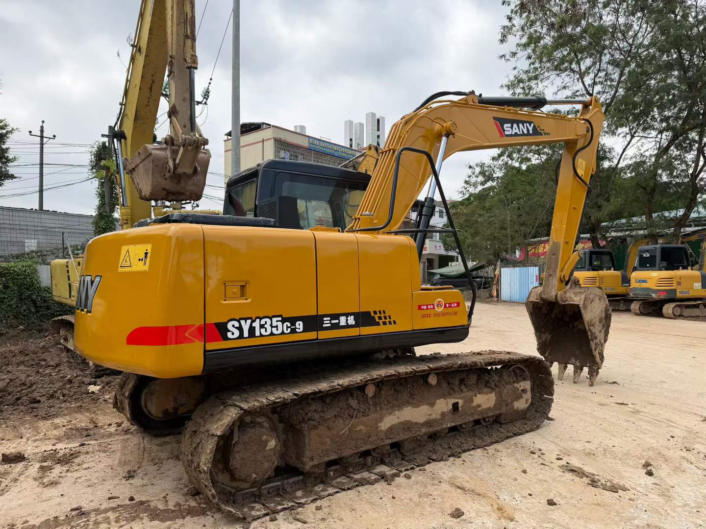 Used Sany SY135 Excavator 2016 Model / 2