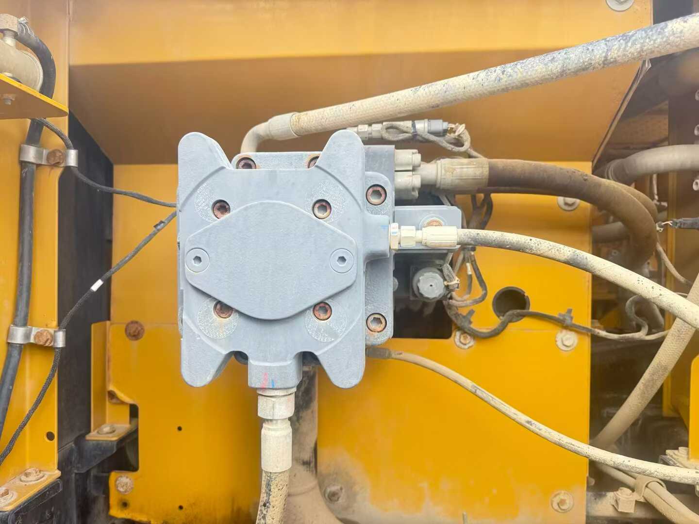 Used Sany SY245H Excavator 2019 Model / 6