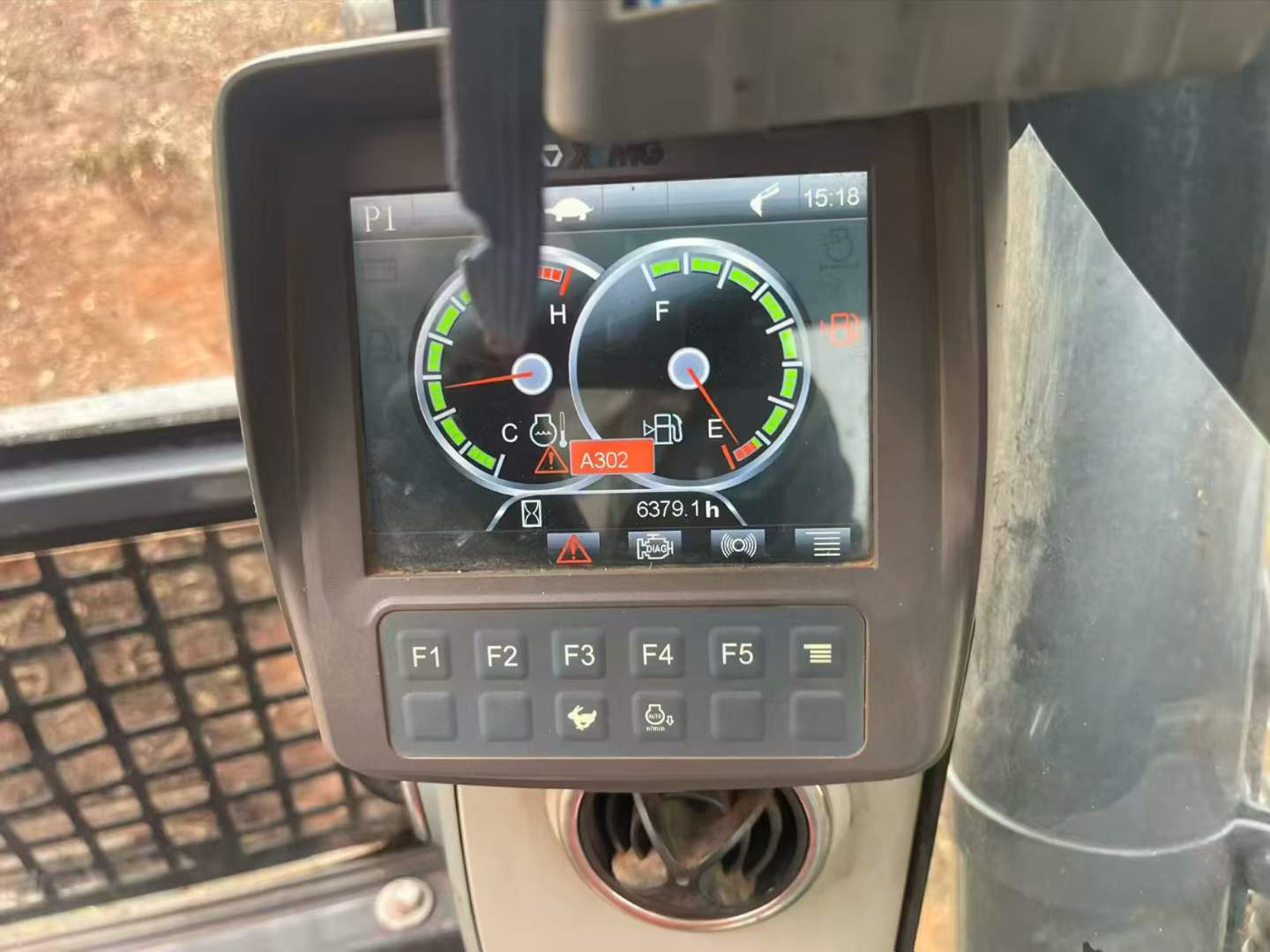 Used XCMG XE135B Excavator 2020 Model / 3