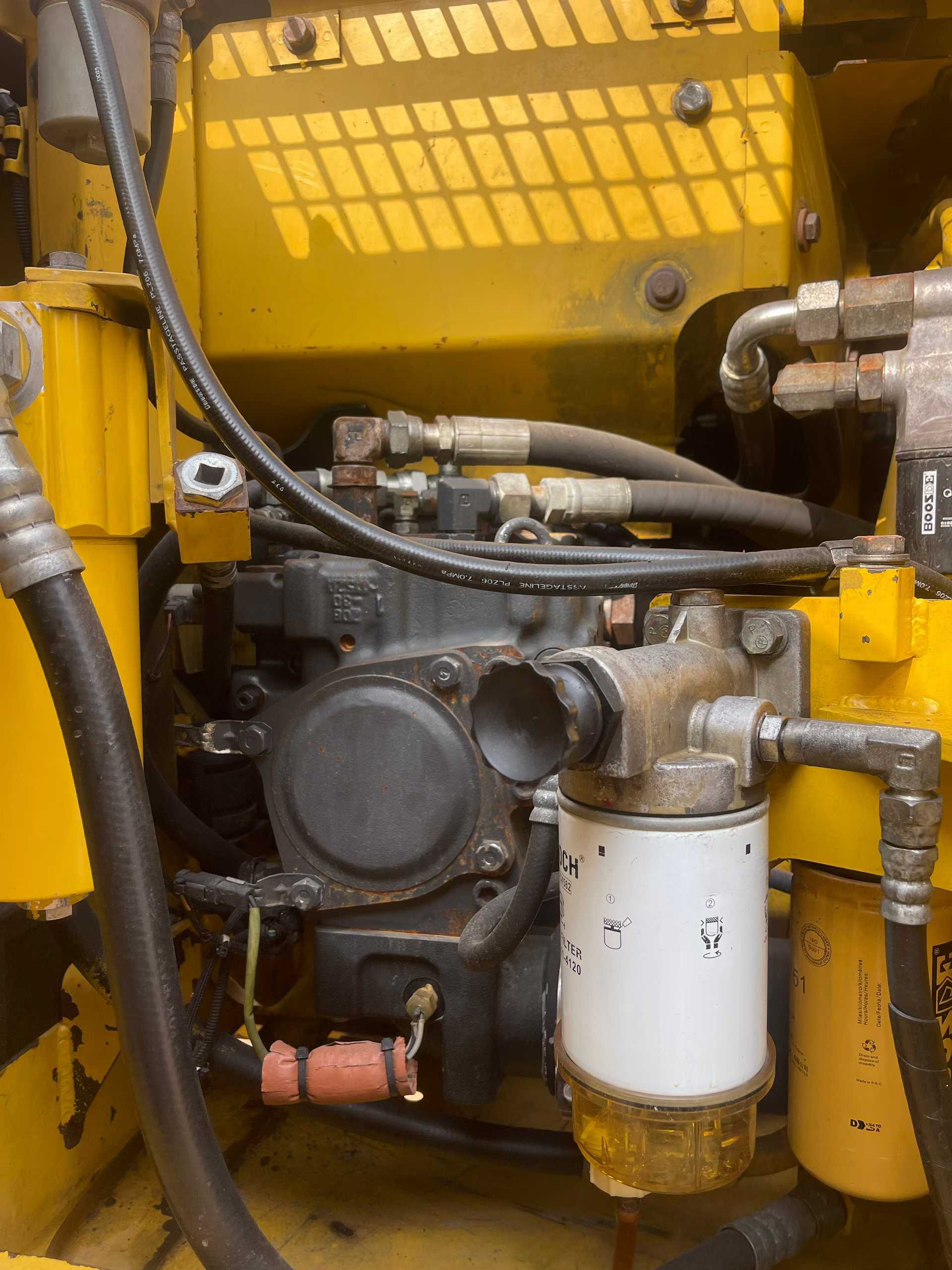 Used Komatsu PC120-8 Excavator 2016 Model / 3