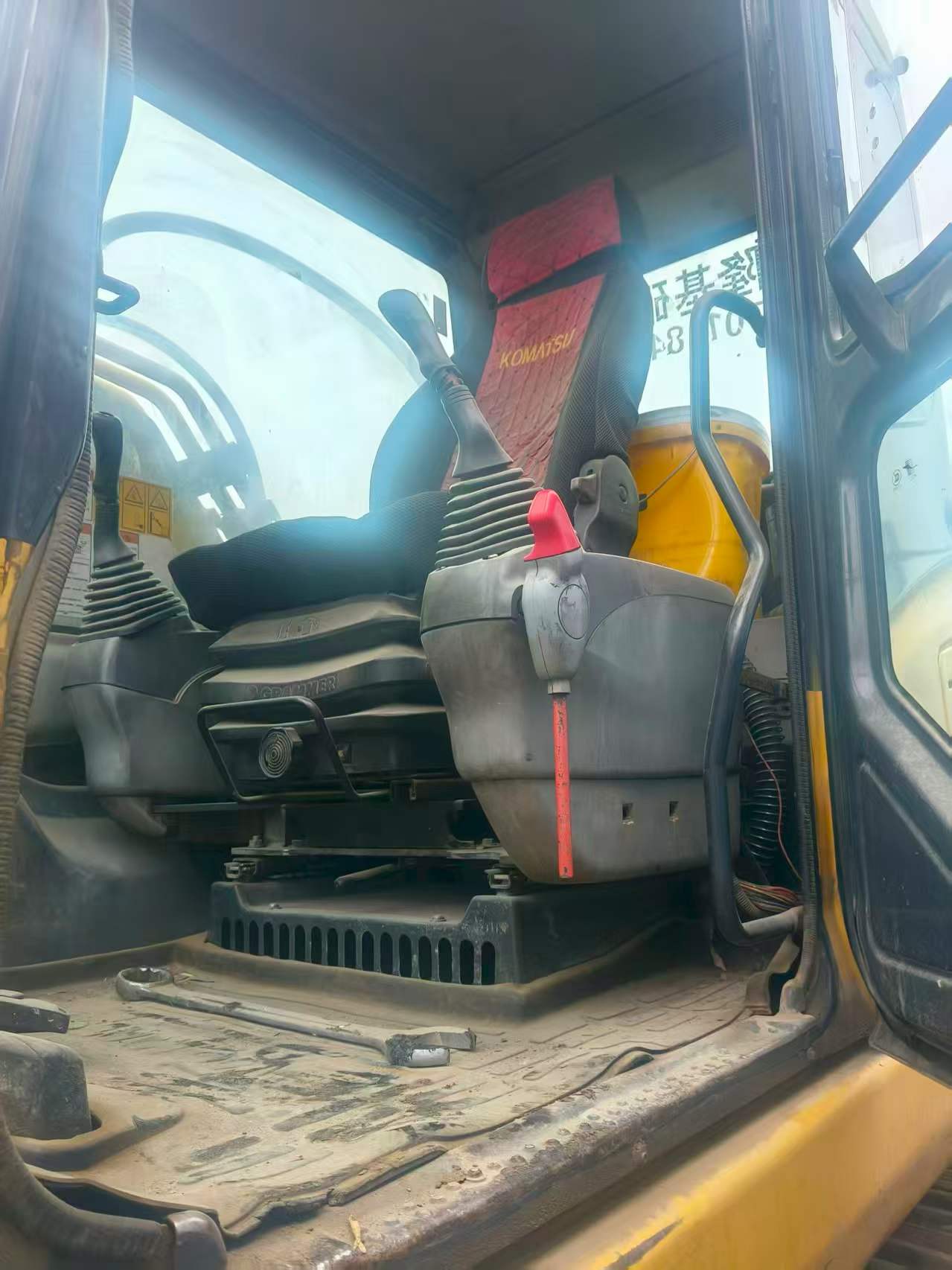 Used Komatsu PC300-7 Excavator 2016 Model / 7