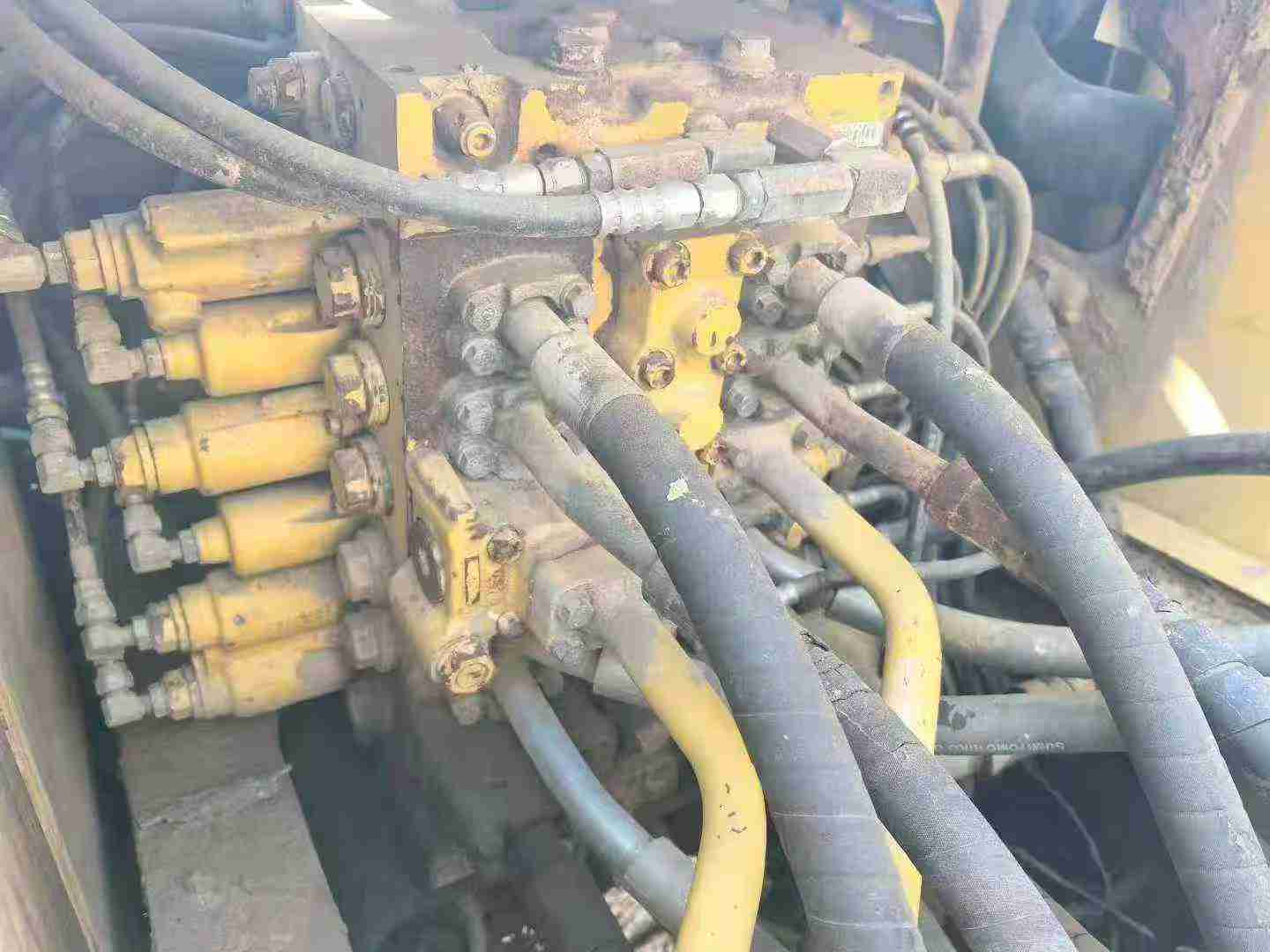 Used Komatsu PC200-8 Excavator 2012 Model / 3