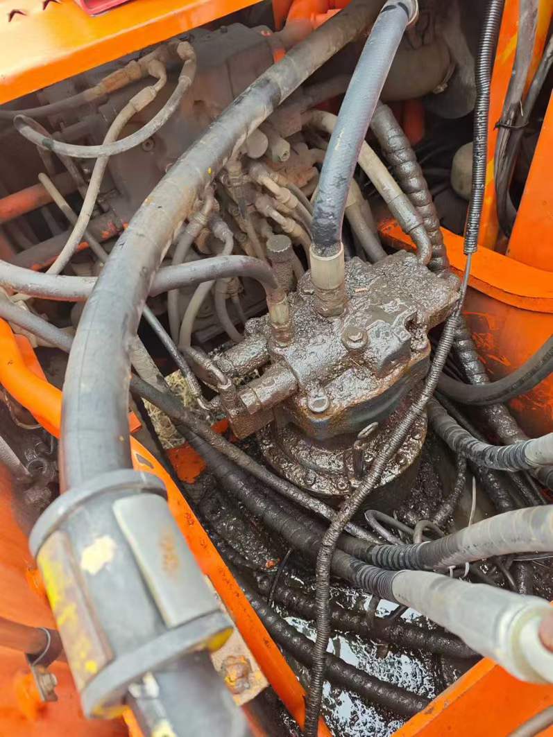 Used Doosan DH225-9 Excavator 2011 Model / 9