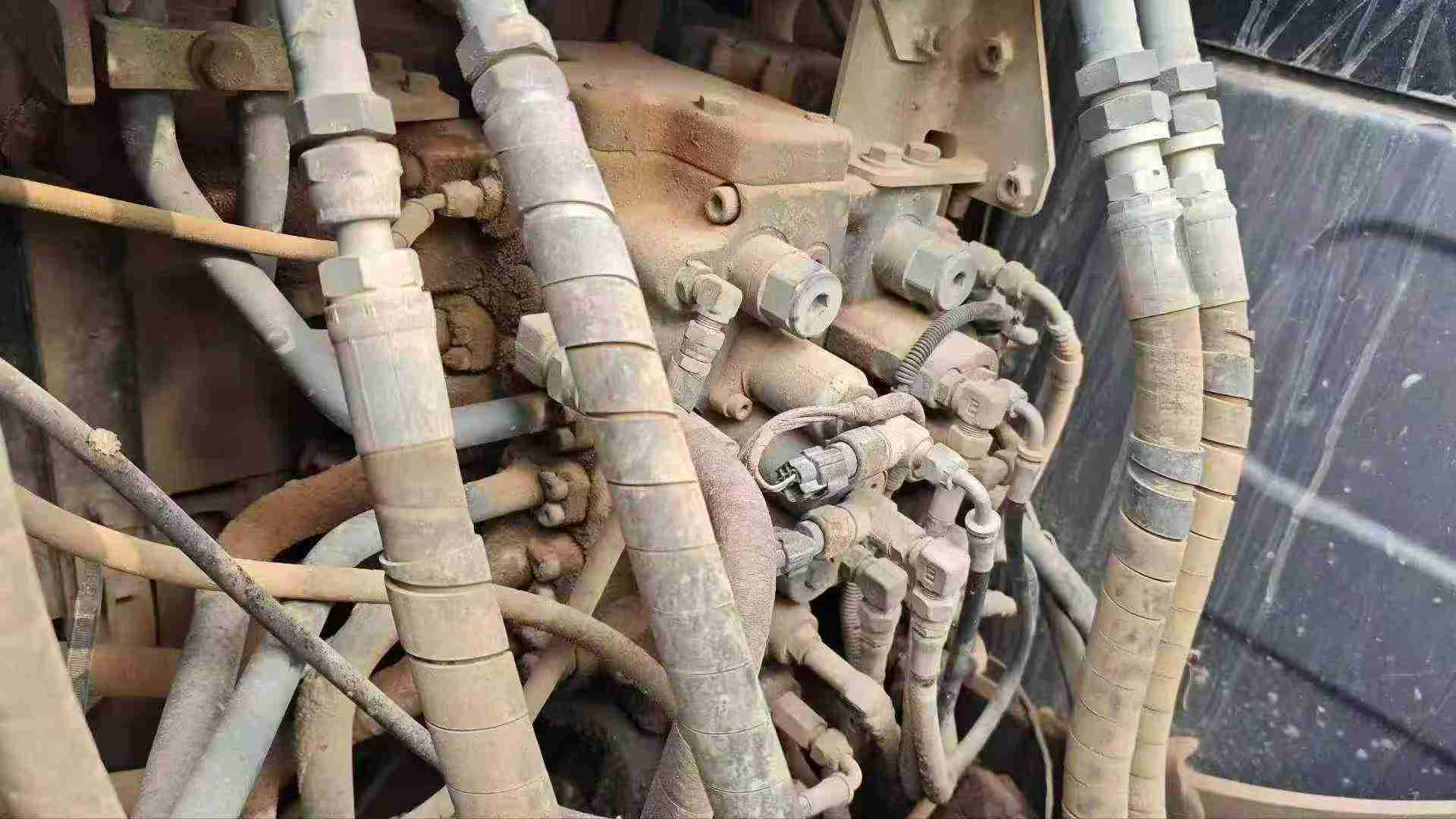 Used Sumitomo SH130-6 Excavator 2016 Model / 5