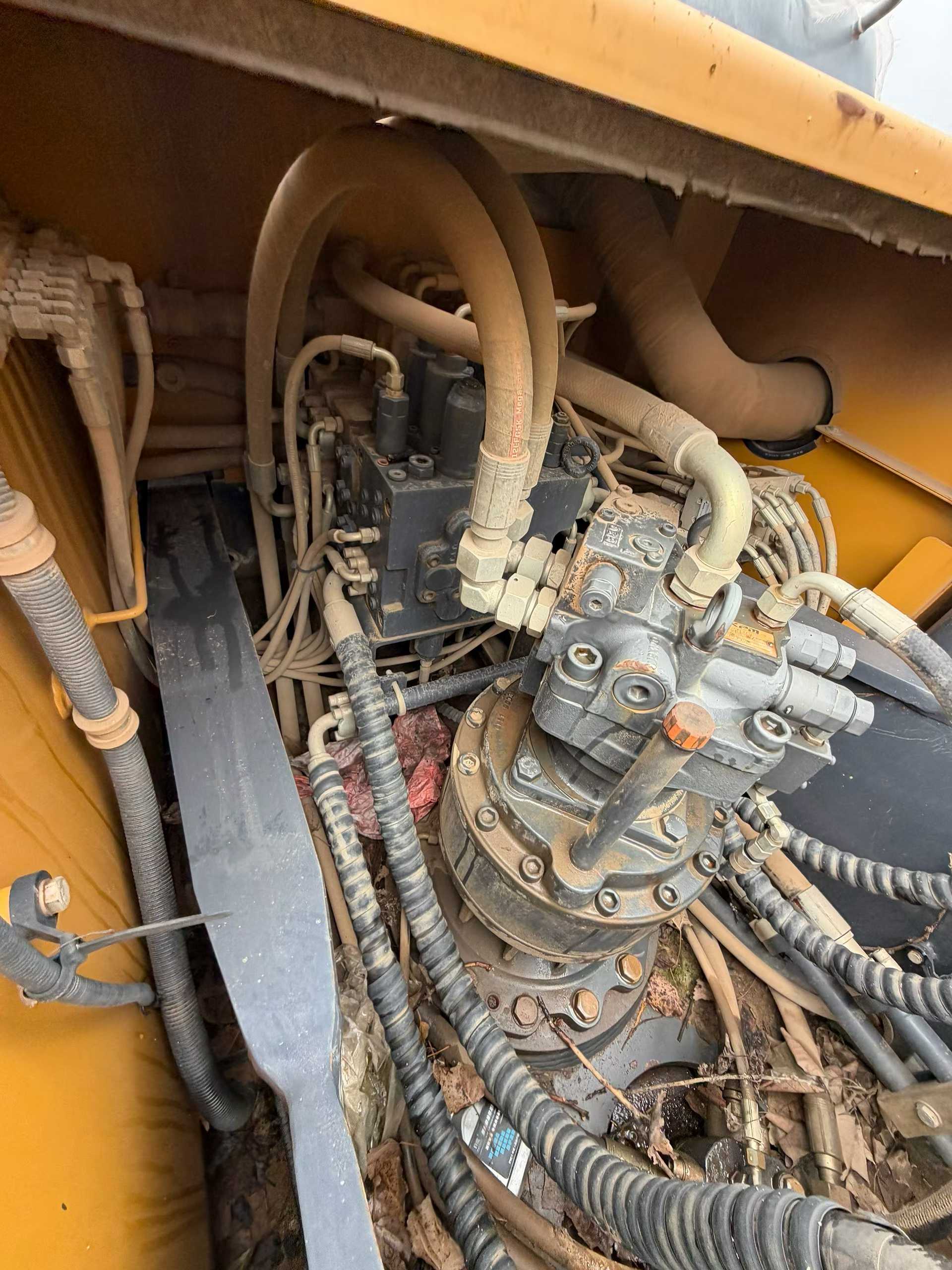 Used XCMG XE200 Excavator 2019 Model / 3