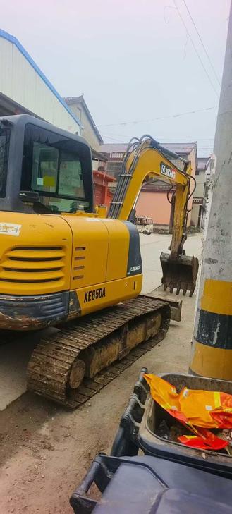 Buy XCMG XE60 Used Excavator / 1