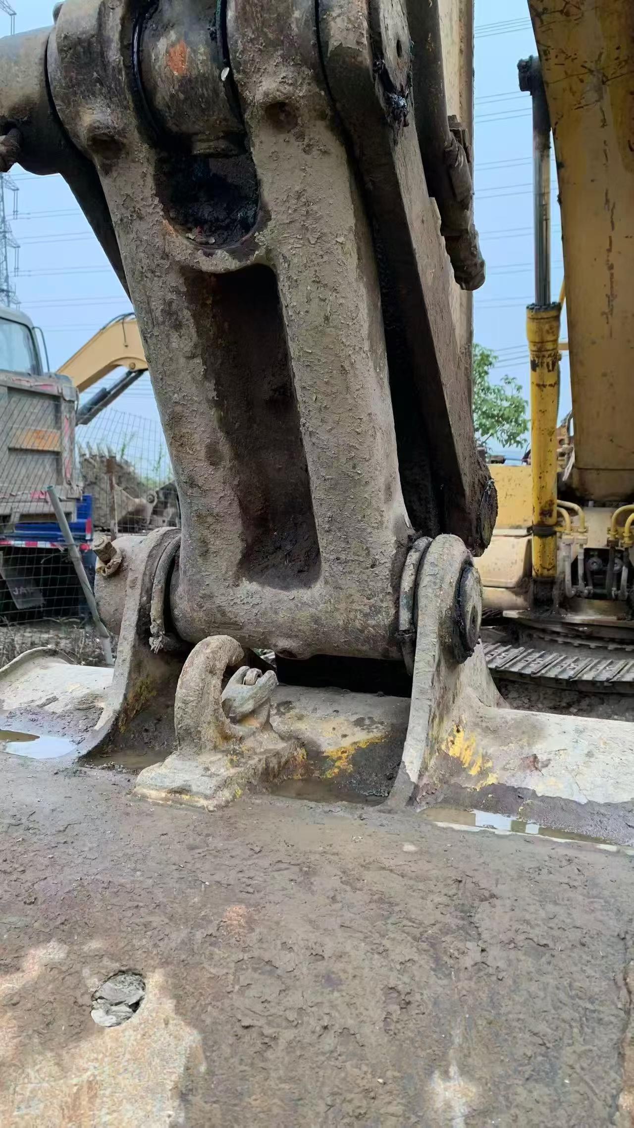 Used Komatsu PC200 Excavator 2016 Model / 9