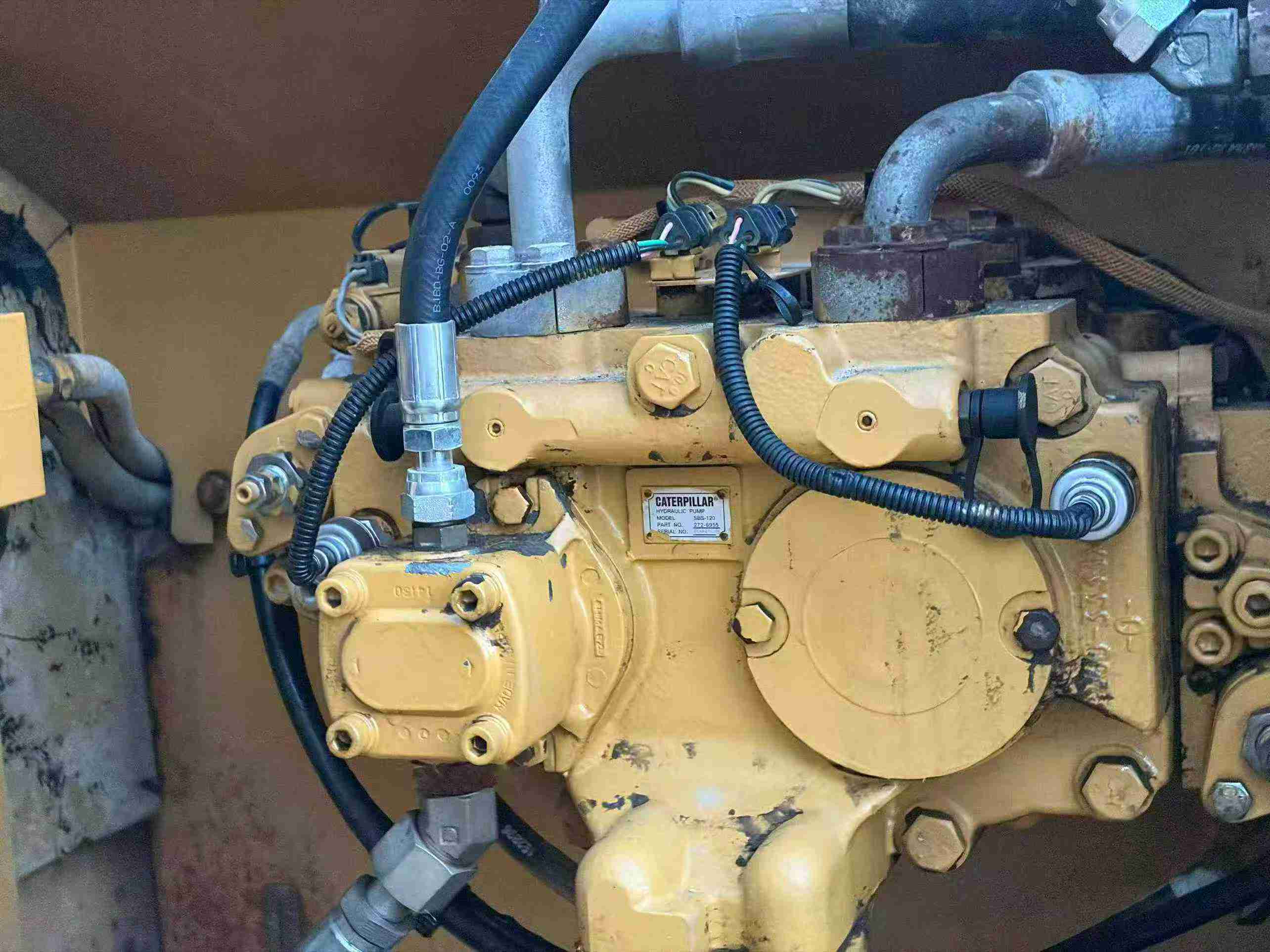 Used Caterpillar 320D Excavator 2008 Model / 3