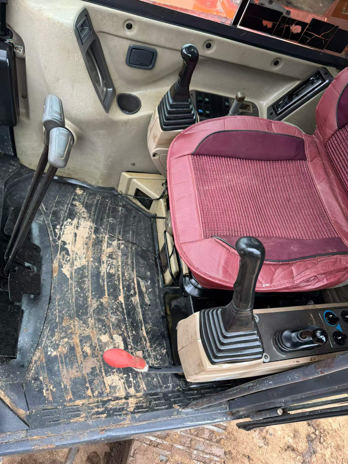 Used Doosan DH60 Excavator 2016 Model / 6